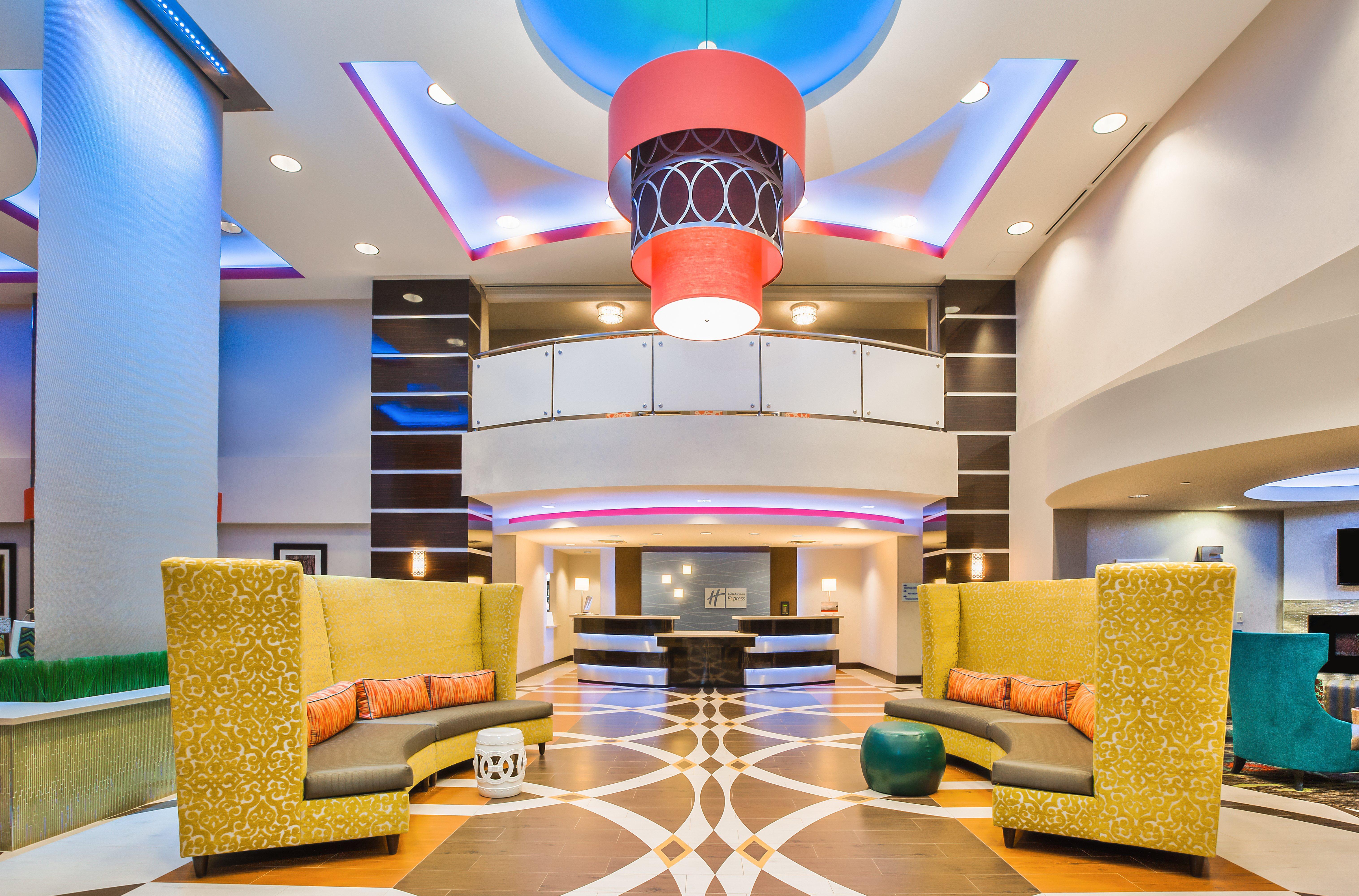 Holiday Inn Express & Suites Eureka By Ihg Экстерьер фото