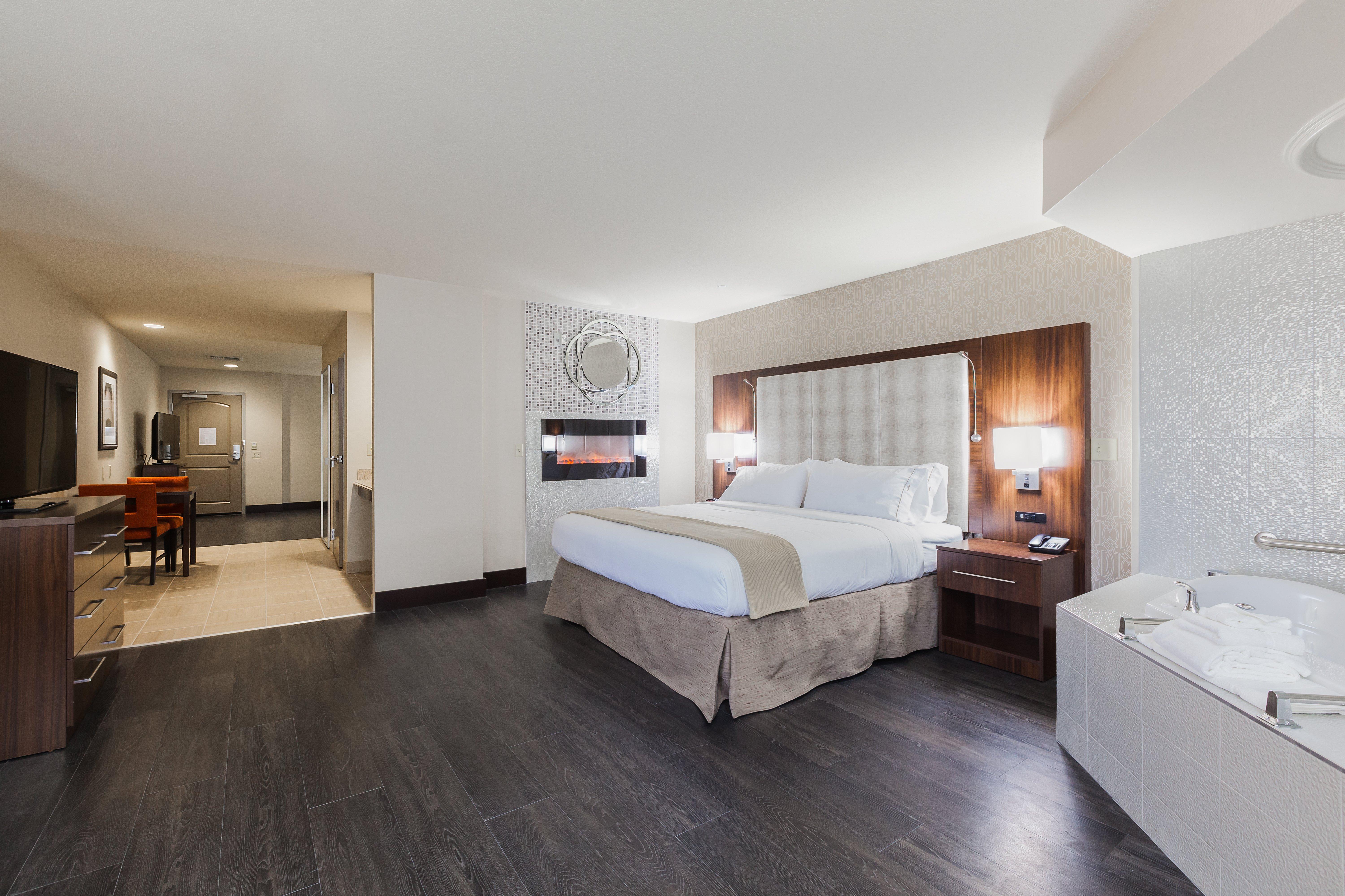 Holiday Inn Express & Suites Eureka By Ihg Экстерьер фото